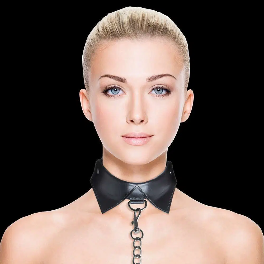OUCH  EXCLUSIVE COLLAR WITH LEASH BLACK